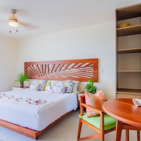 Santamar By Tao Beach Condos With Pool & Walk To Ocean Акумаль Экстерьер фото